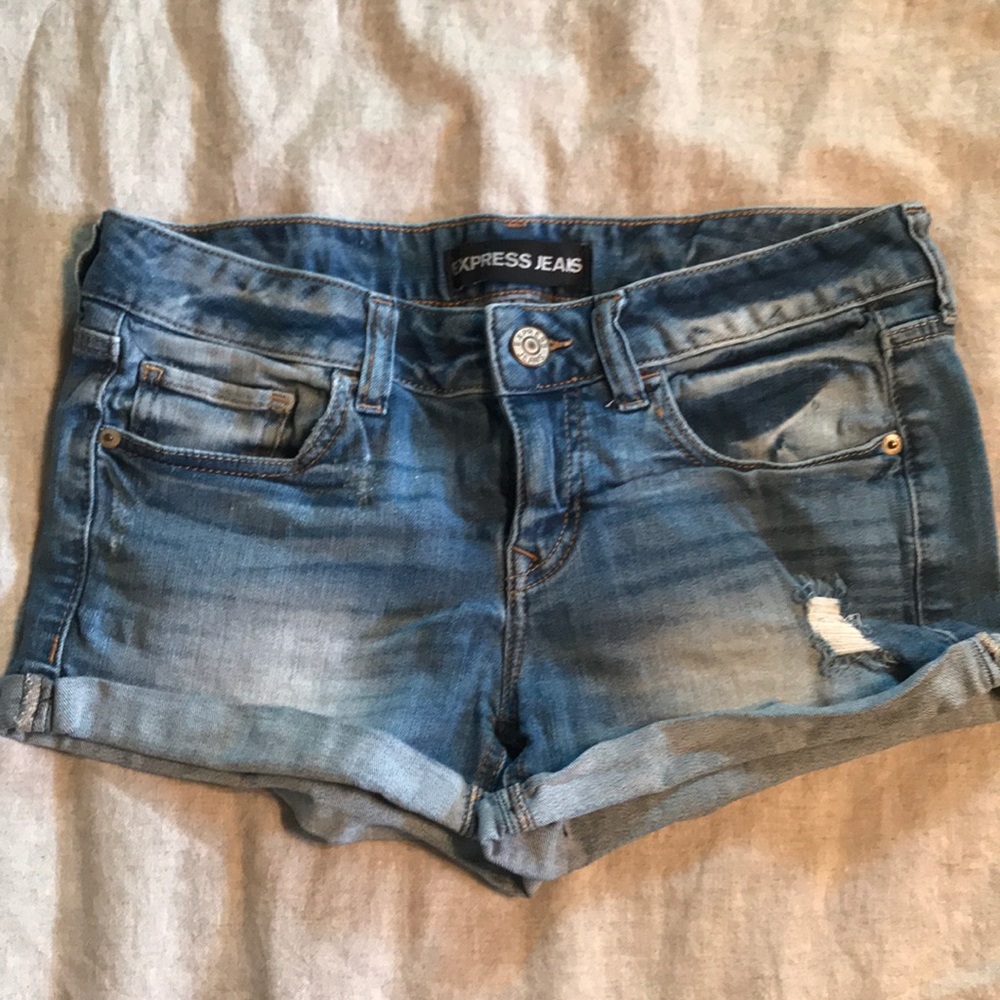 Express shorts
